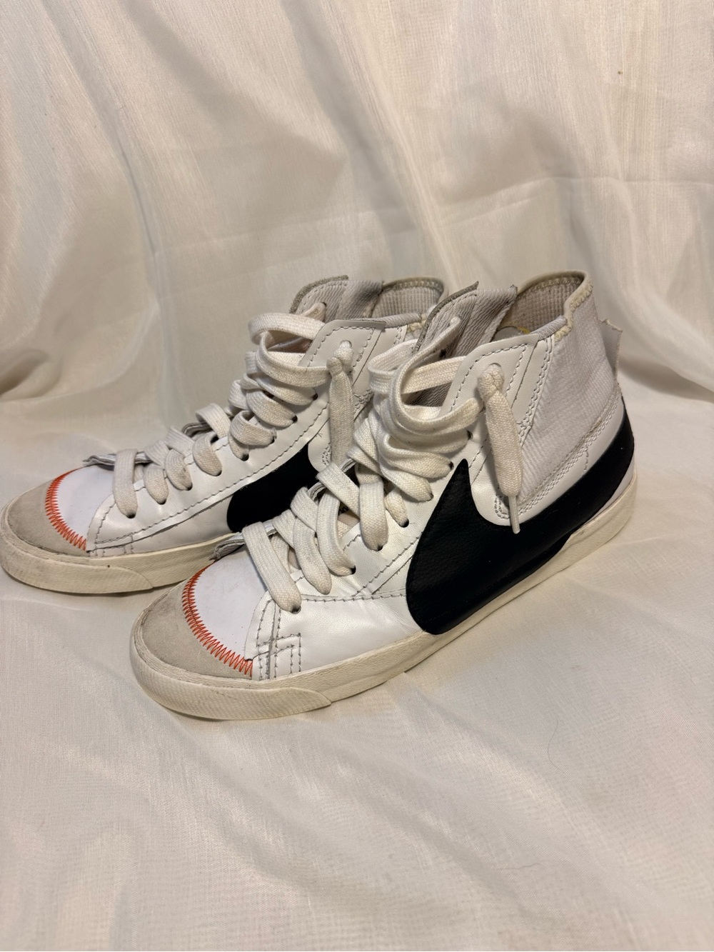 Nike Blazer Mid '77 Jumbo Swoosh Sneakers Black